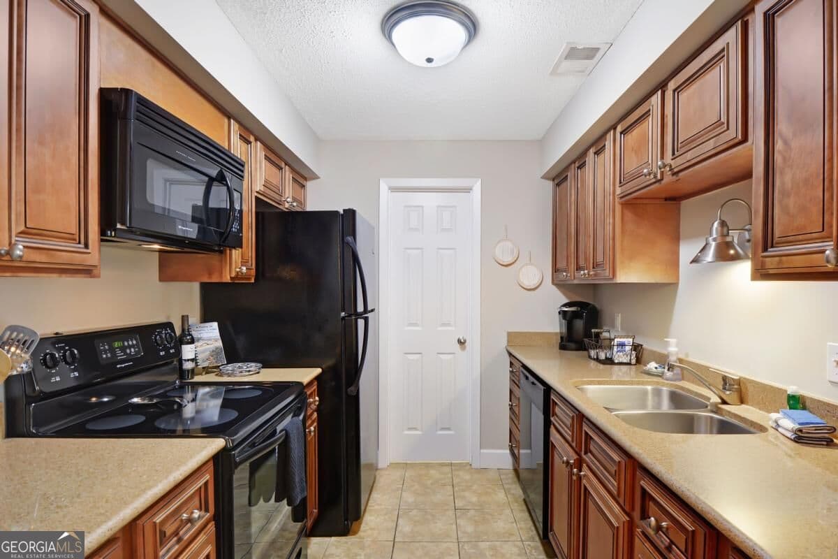3 bedroom, 2 bathroom, 1,400 sq ft condominium for sale at 2511 Demere Road, St. Simons, GA 31522 — photo 10