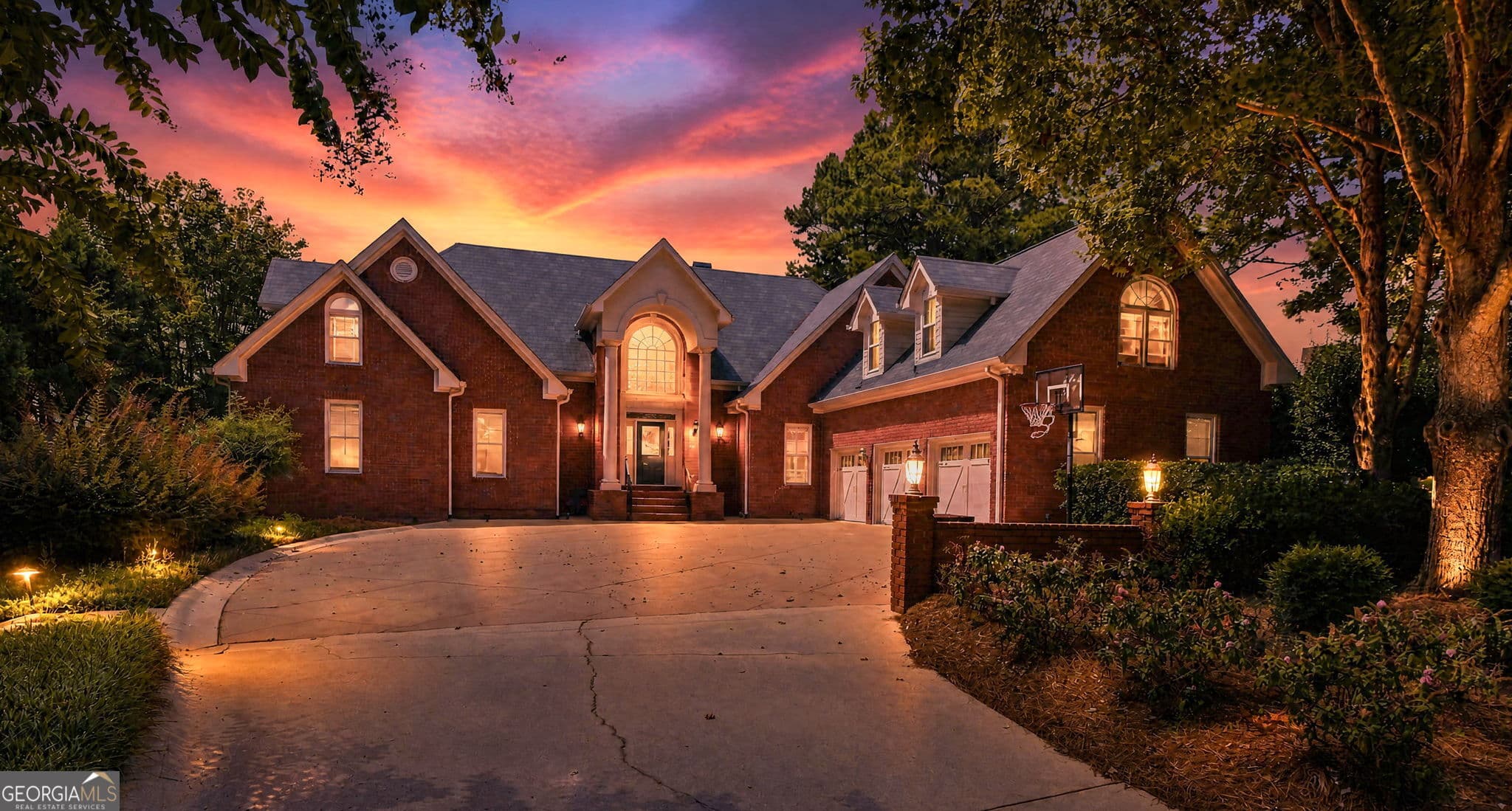 6 bedroom, 7 bathroom, 9,128 sq ft single family residence for sale at 3117 Lake Park Drive, Jonesboro, GA 30236 — photo 2