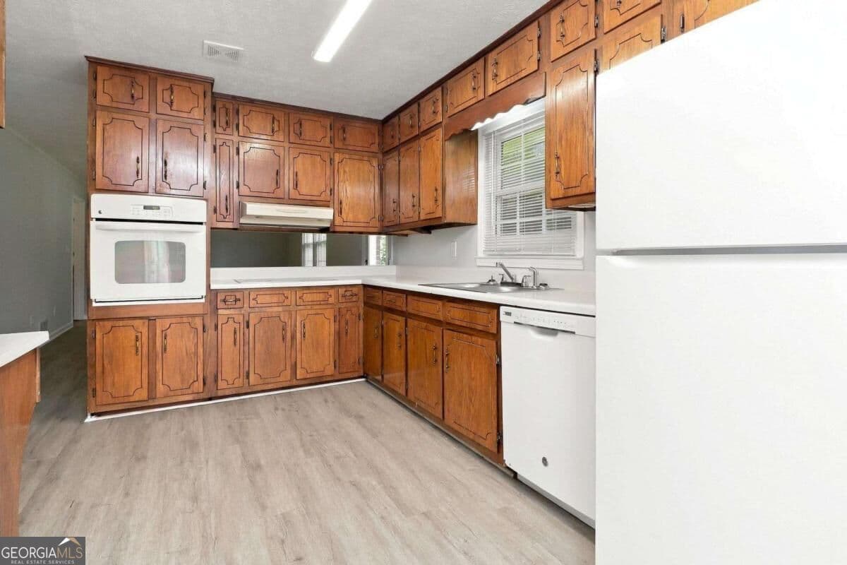3 bedroom, 2 bathroom single family residence for rent at 5639 Stewart Mill Road, Douglasville, GA 30135 for $1,865 a month — photo 5