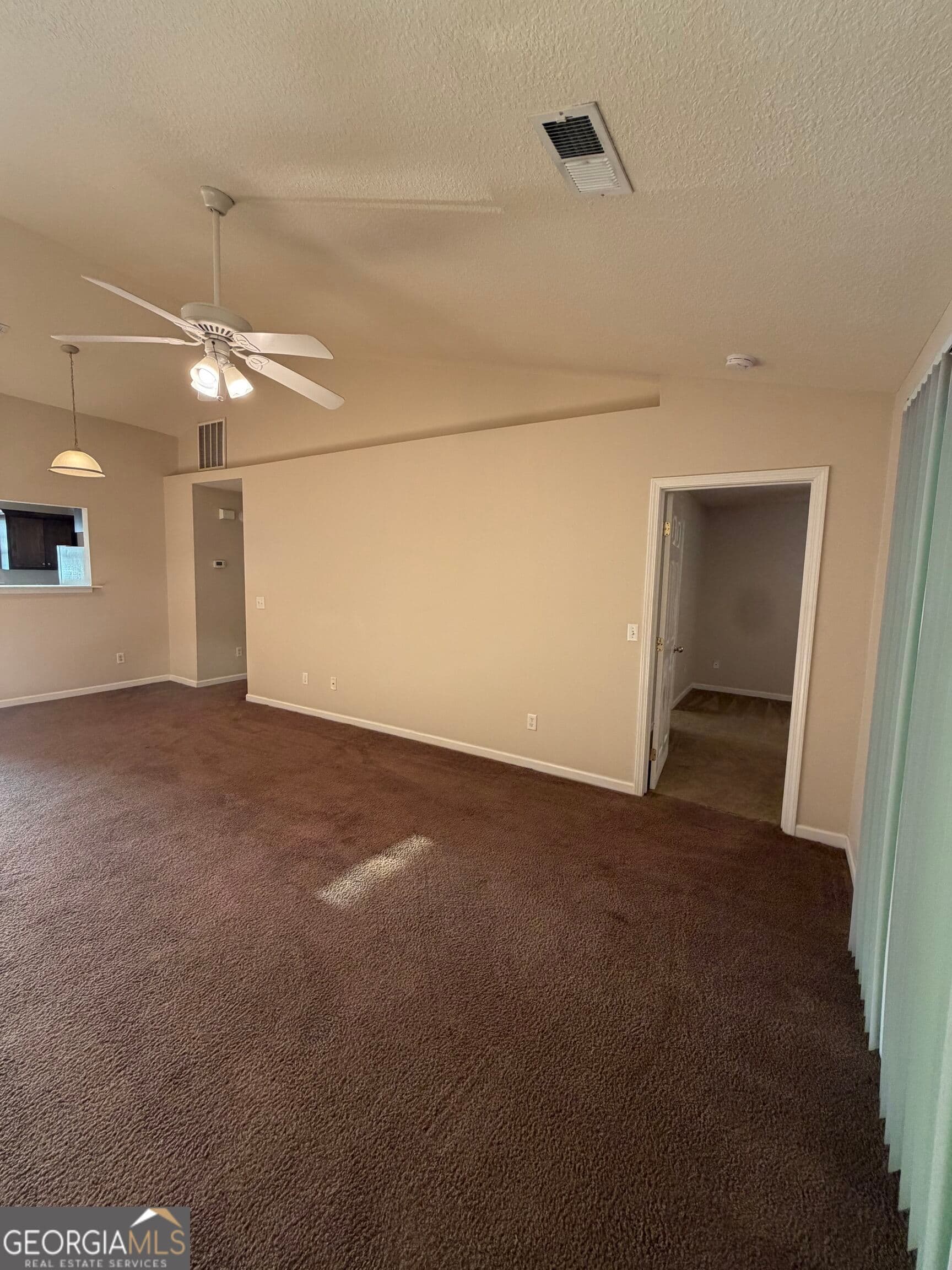 2 bedroom, 2 bathroom, 1,013 sq ft duplex for rent at 410 E Lawnwood Court, Kingsland, GA 31548 for $1,200 a month — photo 10