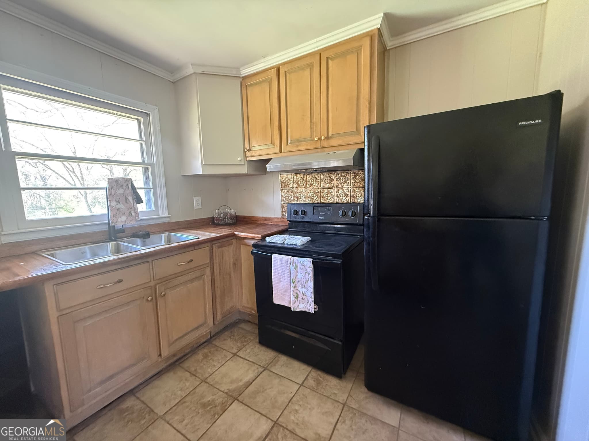 3 bedroom, 1 bathroom, 1,385 sq ft single family residence under contract at 28 Brewer Road, Jewell, GA 31045 — photo 7