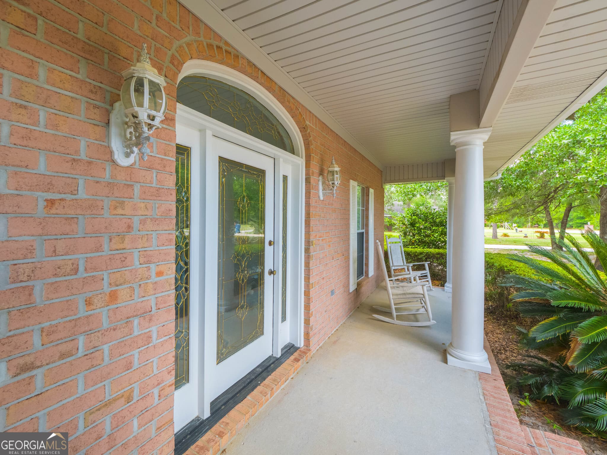 3 bedroom, 2 bathroom, 2,384 sq ft single family residence for sale at 545 Cody Drive, Jesup, GA 31545 — photo 2