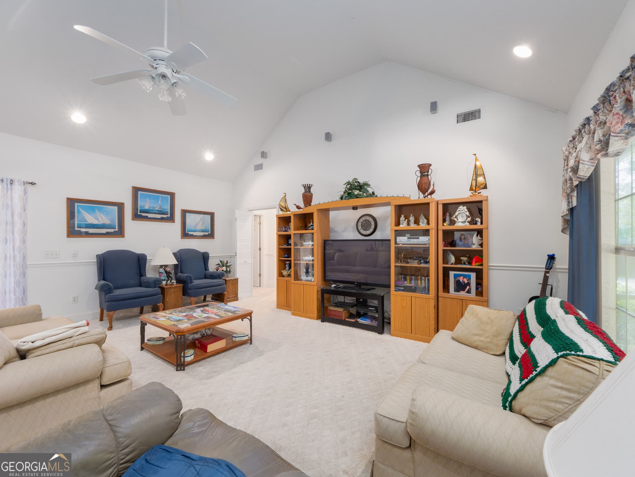 3 bedroom, 2 bathroom, 2,384 sq ft single family residence for sale at 545 Cody Drive, Jesup, GA 31545 — photo 6