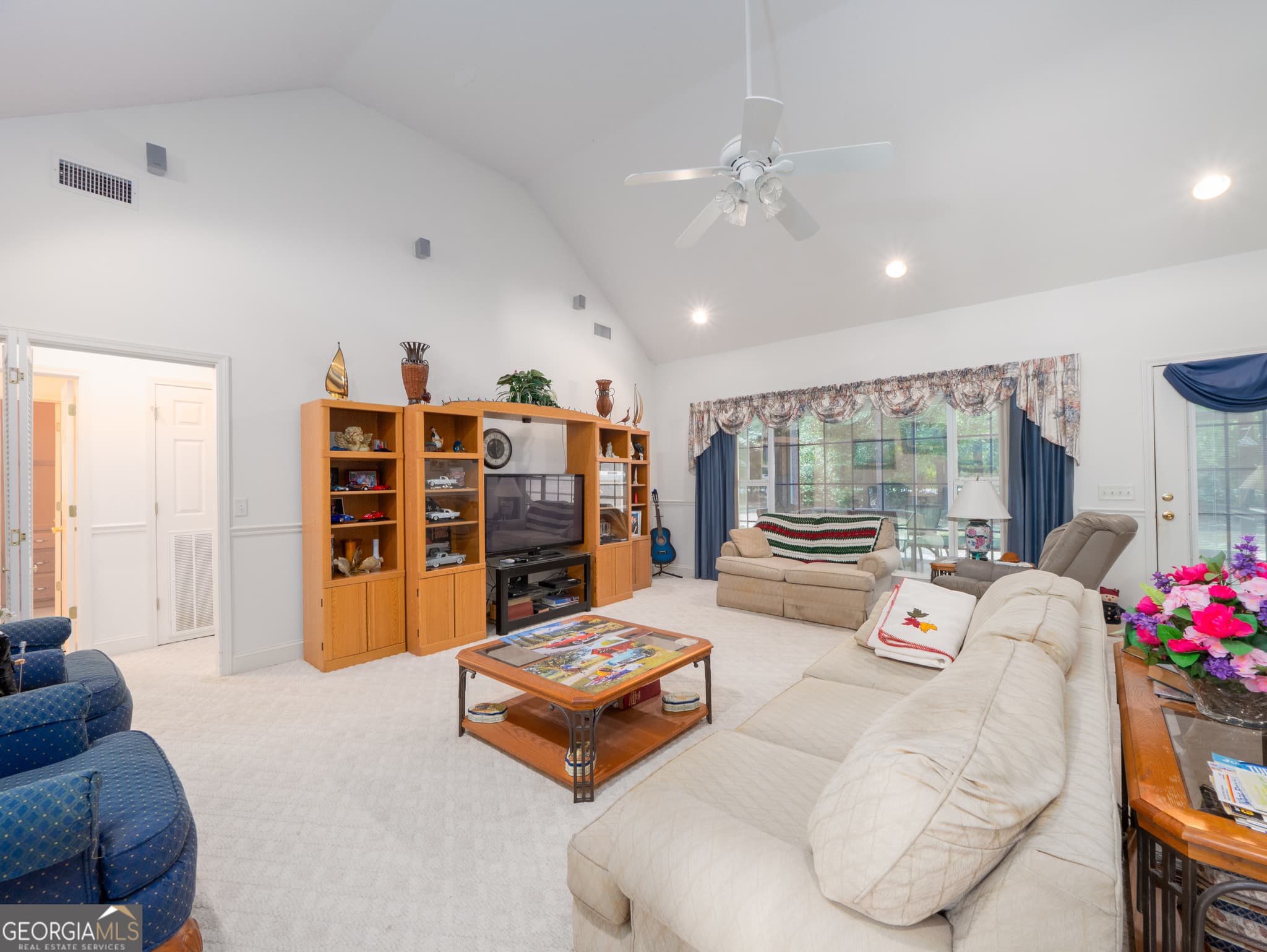 3 bedroom, 2 bathroom, 2,384 sq ft single family residence for sale at 545 Cody Drive, Jesup, GA 31545 — photo 8