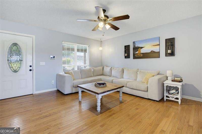 3 bedroom, 2 bathroom, 1,296 sq ft single family residence for sale at 120 Fieldcrest Drive, Calhoun, GA 30701 — photo 5