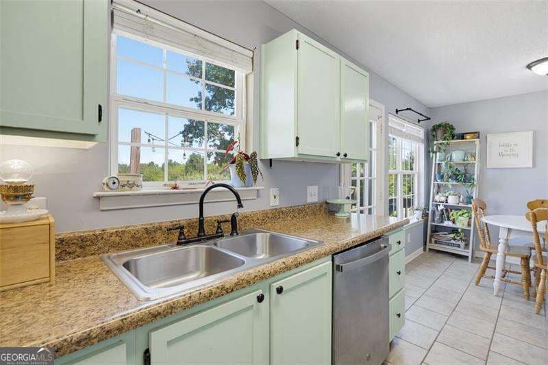 3 bedroom, 2 bathroom, 1,296 sq ft single family residence for sale at 120 Fieldcrest Drive, Calhoun, GA 30701 — photo 10