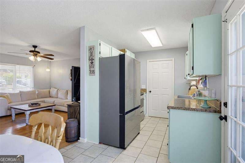 3 bedroom, 2 bathroom, 1,296 sq ft single family residence for sale at 120 Fieldcrest Drive, Calhoun, GA 30701 — photo 8