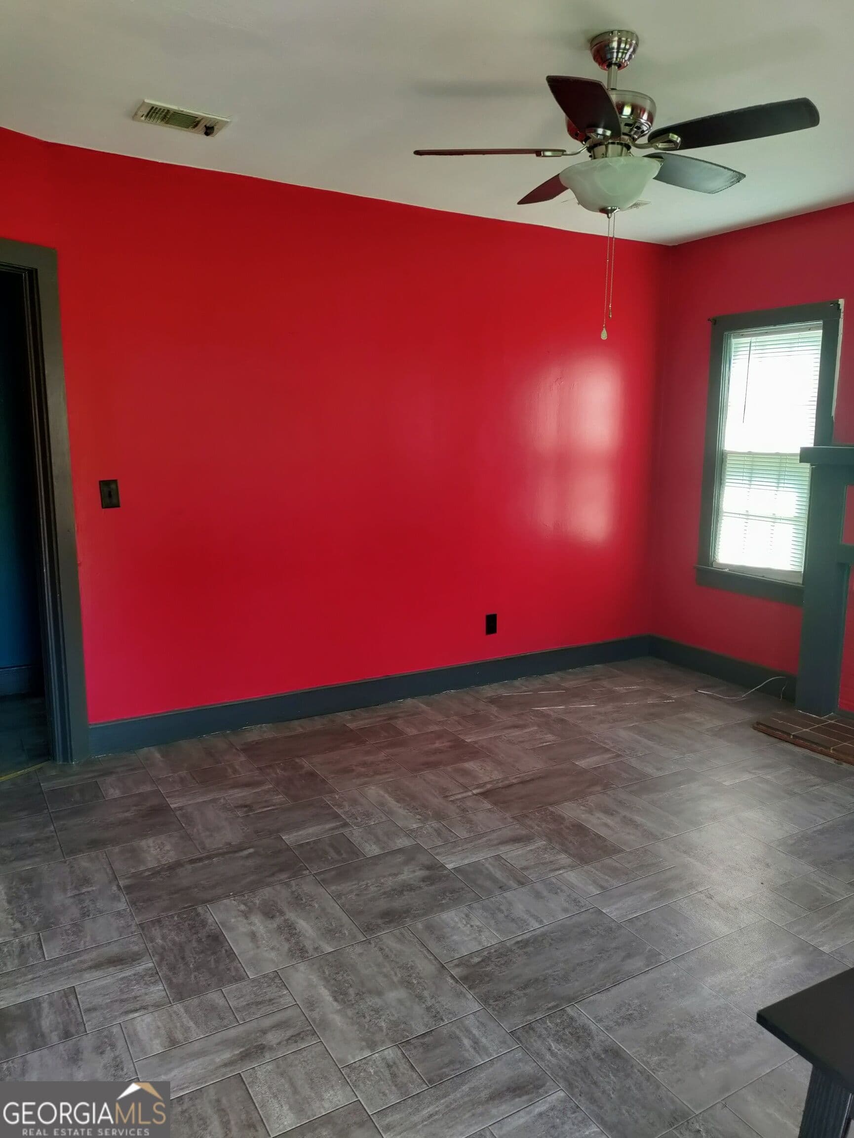 2 bedroom, 1 bathroom, 912 sq ft single family residence for sale at 432 HOLLIS Street 1, Pelham, GA 31779 — photo 3