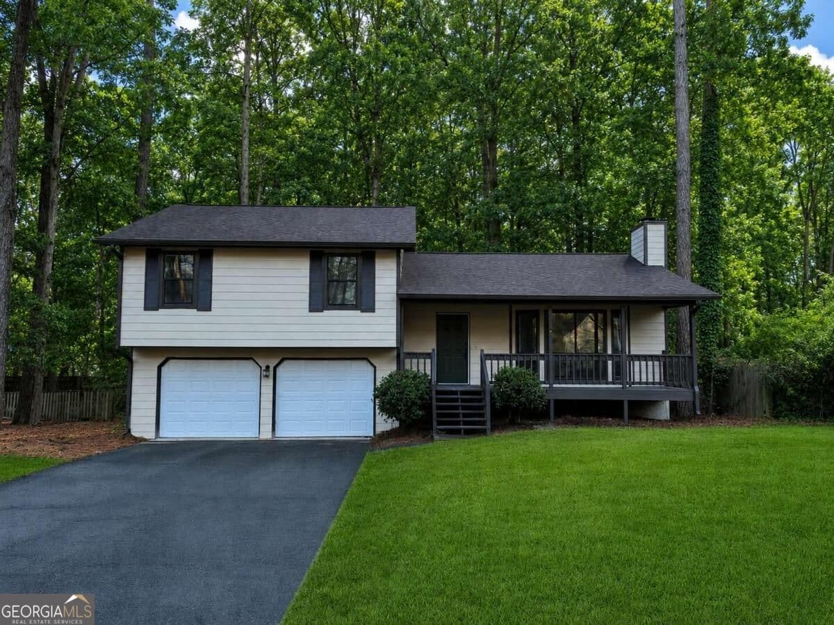 3 bedroom, 2 bathroom single family residence for rent at 3131 Calumet Place, Kennesaw, GA 30152 for $1,845 a month — photo 1 of 15