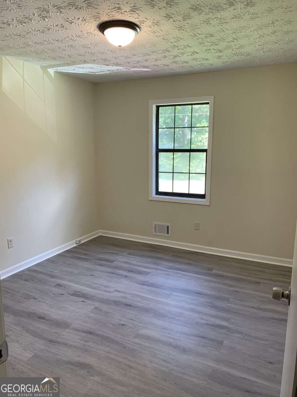 3 bedroom, 2 bathroom single family residence for rent at 3131 Calumet Place, Kennesaw, GA 30152 for $1,845 a month — photo 9