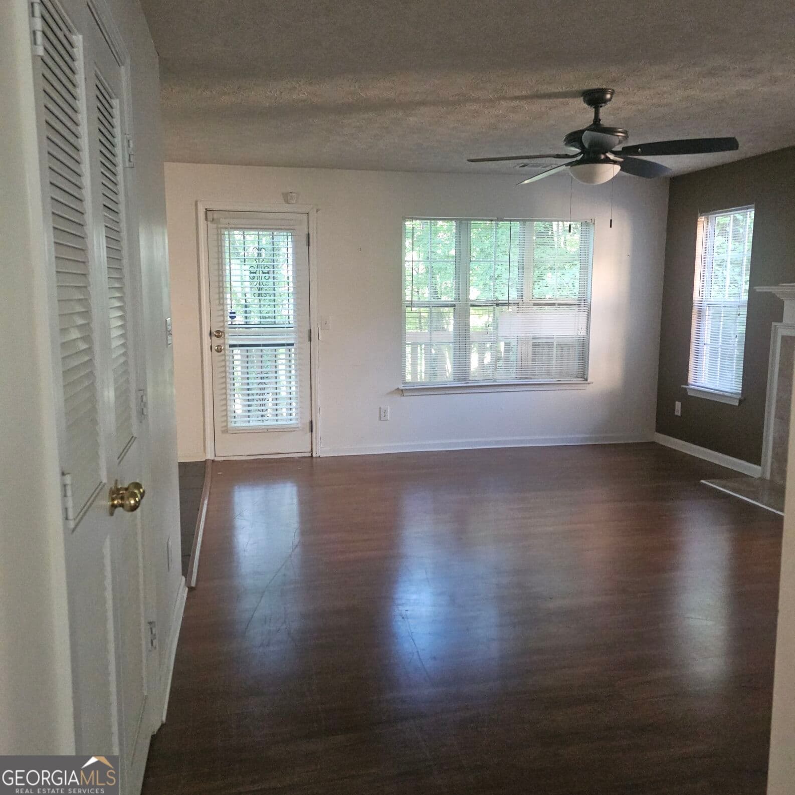 3 bedroom, 2.5 bathroom, 1,856 sq ft single family residence for sale at 840 Revena Drive, Austell, GA 30168 — photo 6