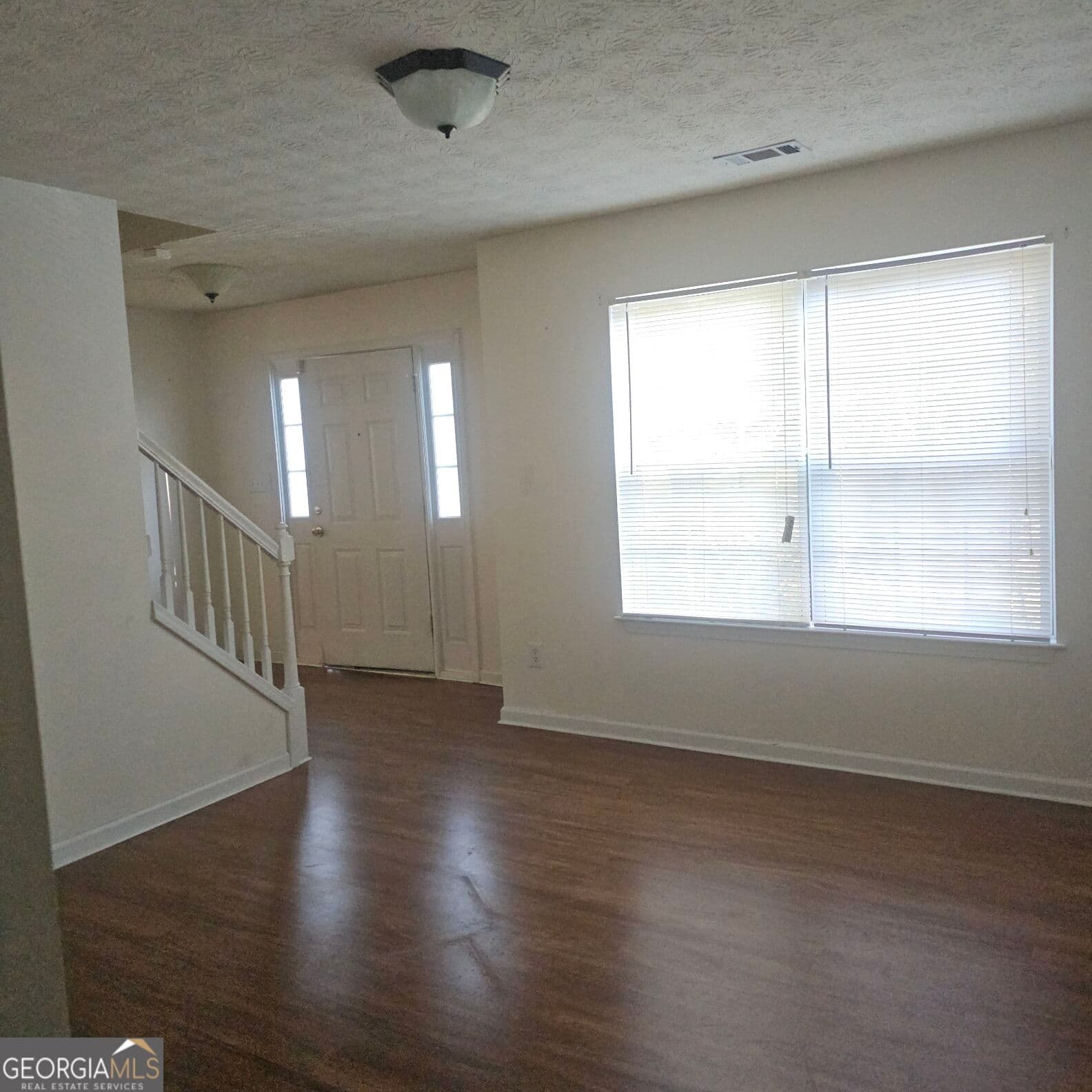 3 bedroom, 2.5 bathroom, 1,856 sq ft single family residence for sale at 840 Revena Drive, Austell, GA 30168 — photo 3