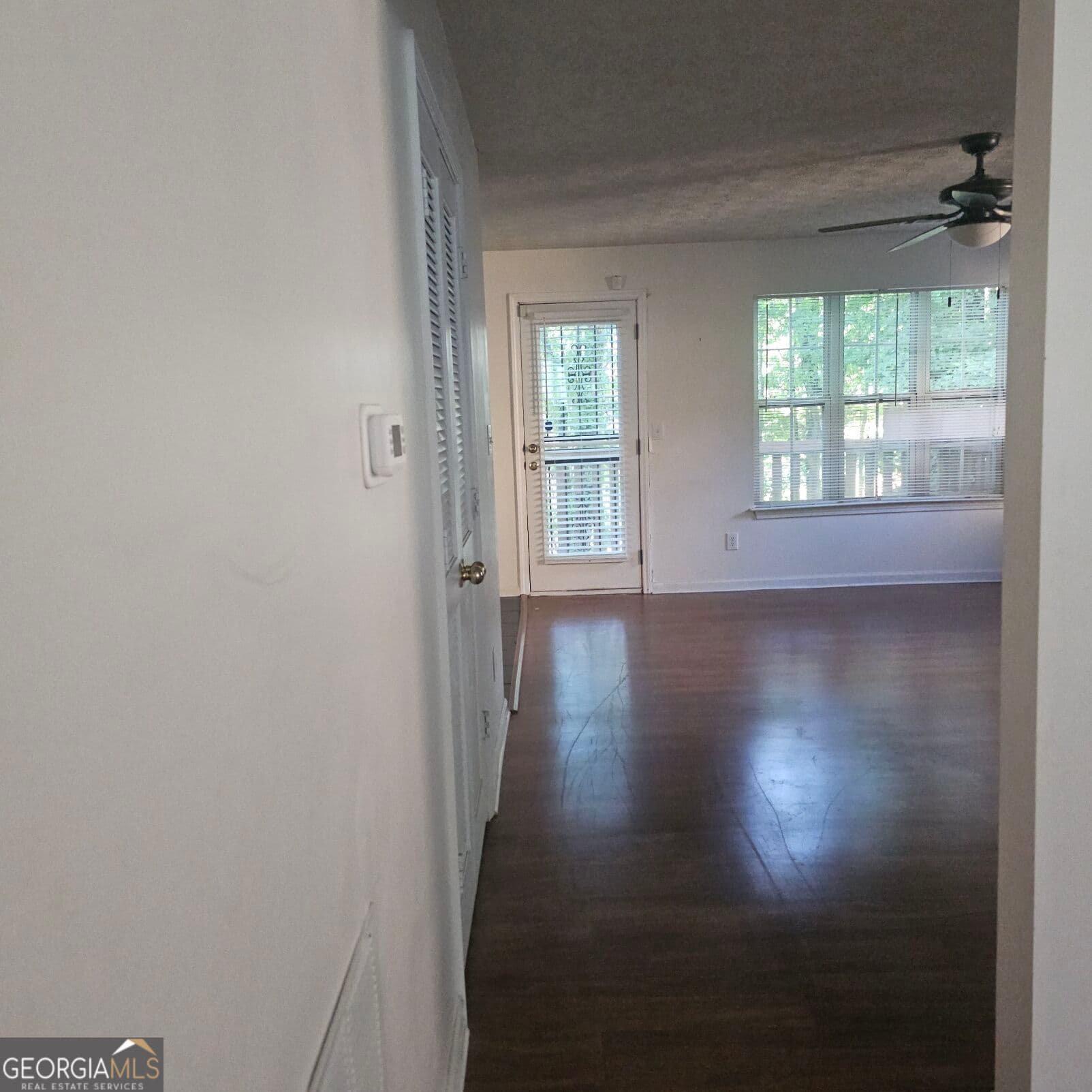 3 bedroom, 2.5 bathroom, 1,856 sq ft single family residence for sale at 840 Revena Drive, Austell, GA 30168 — photo 4