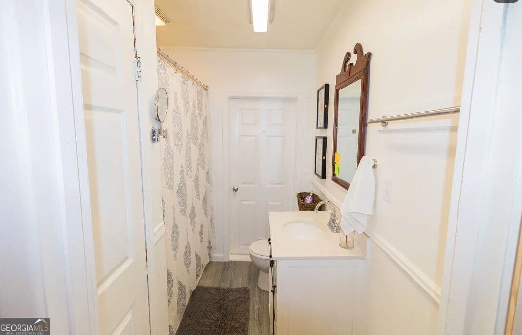 2 bedroom, 1 bathroom, 792 sq ft single family residence under contract at 31 N Easy Street, Statesboro, GA 30458 — photo 6