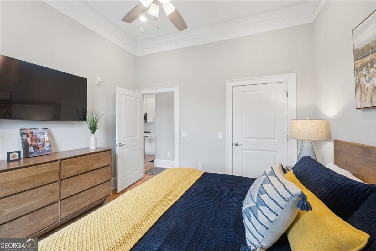 1 bedroom, 1 bathroom, 705 sq ft condominium for sale at 200 W Washington Street UNIT D, Madison, GA 30650 — photo 8