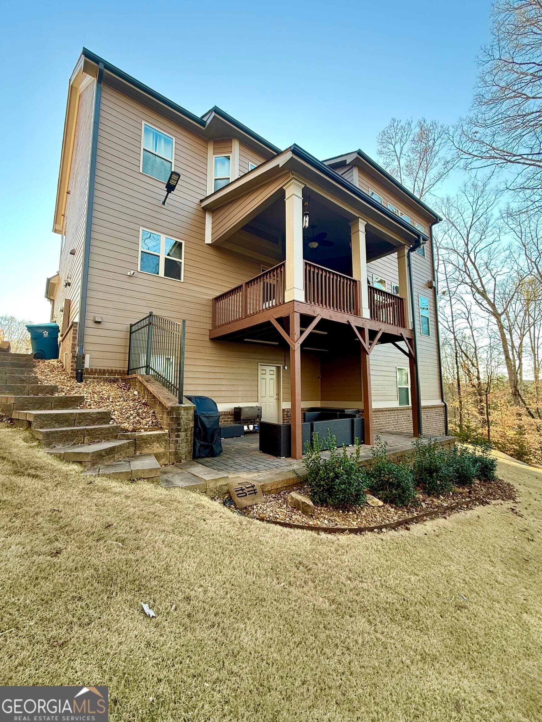 8 bedroom, 5 bathroom, 3,728 sq ft single family residence for sale at 1521 Ashbury Park Drive, Hoschton, GA 30548 — photo 10