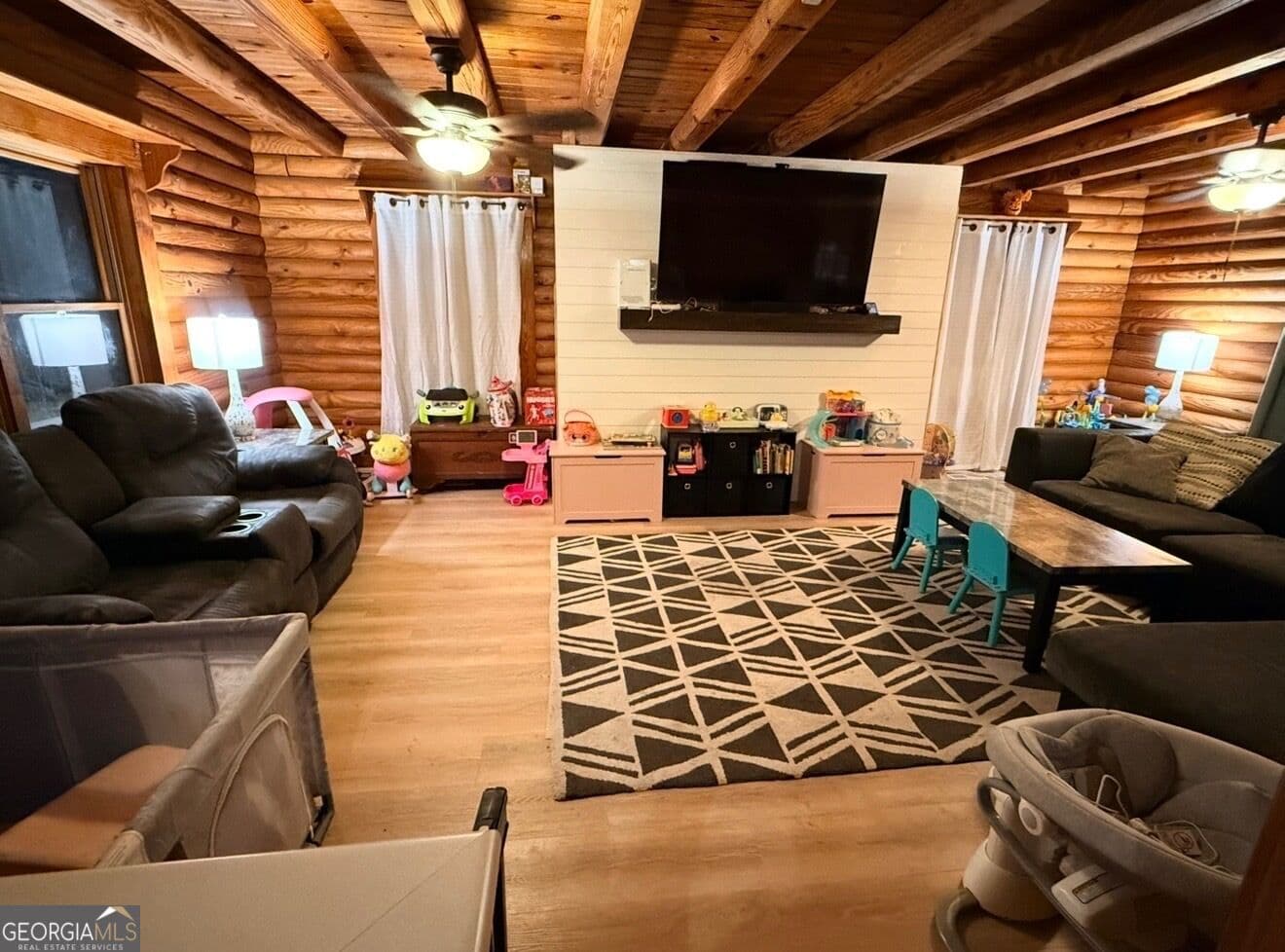 4 bedroom, 3 bathroom, 1,626 sq ft cabin,single family residence for sale at 215 Hendricks Lane, Brunswick, GA 31520 — photo 10
