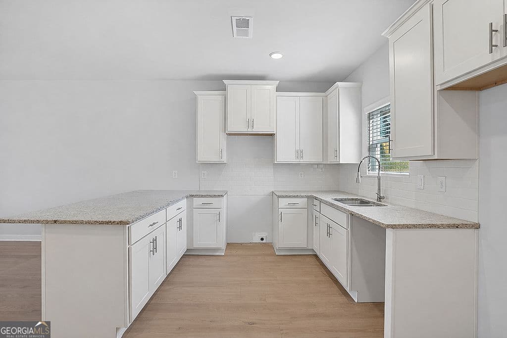 1 bedroom, 1 bathroom, 792 sq ft single family residence for sale at 355 Dempsey Drive LOT 16, Fayetteville, GA 30214 — photo 9