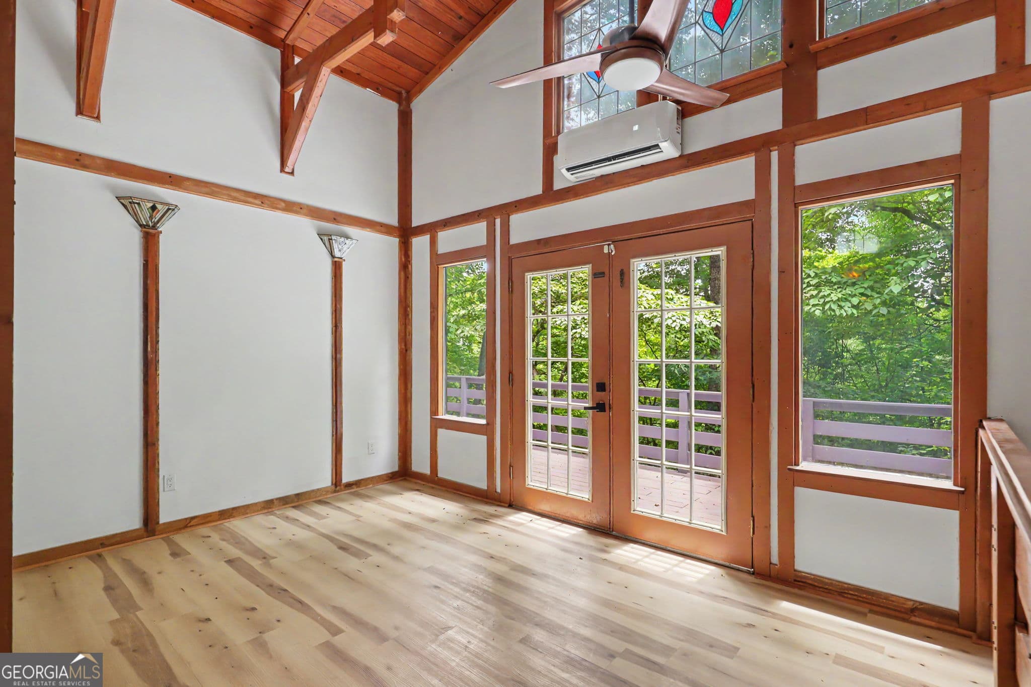 3 bedroom, 2.5 bathroom, 2,304 sq ft single family residence for sale at 996 Crestview Drive, Otto, NC 28763 — photo 3
