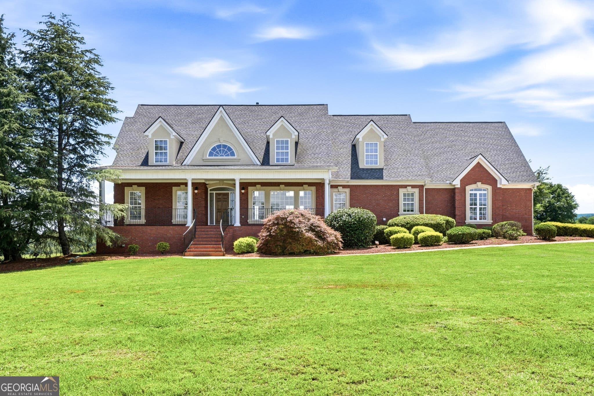 4 bedroom, 4.5 bathroom, 4,383 sq ft single family residence sold at 712 Teamon Road, Griffin, GA 30223