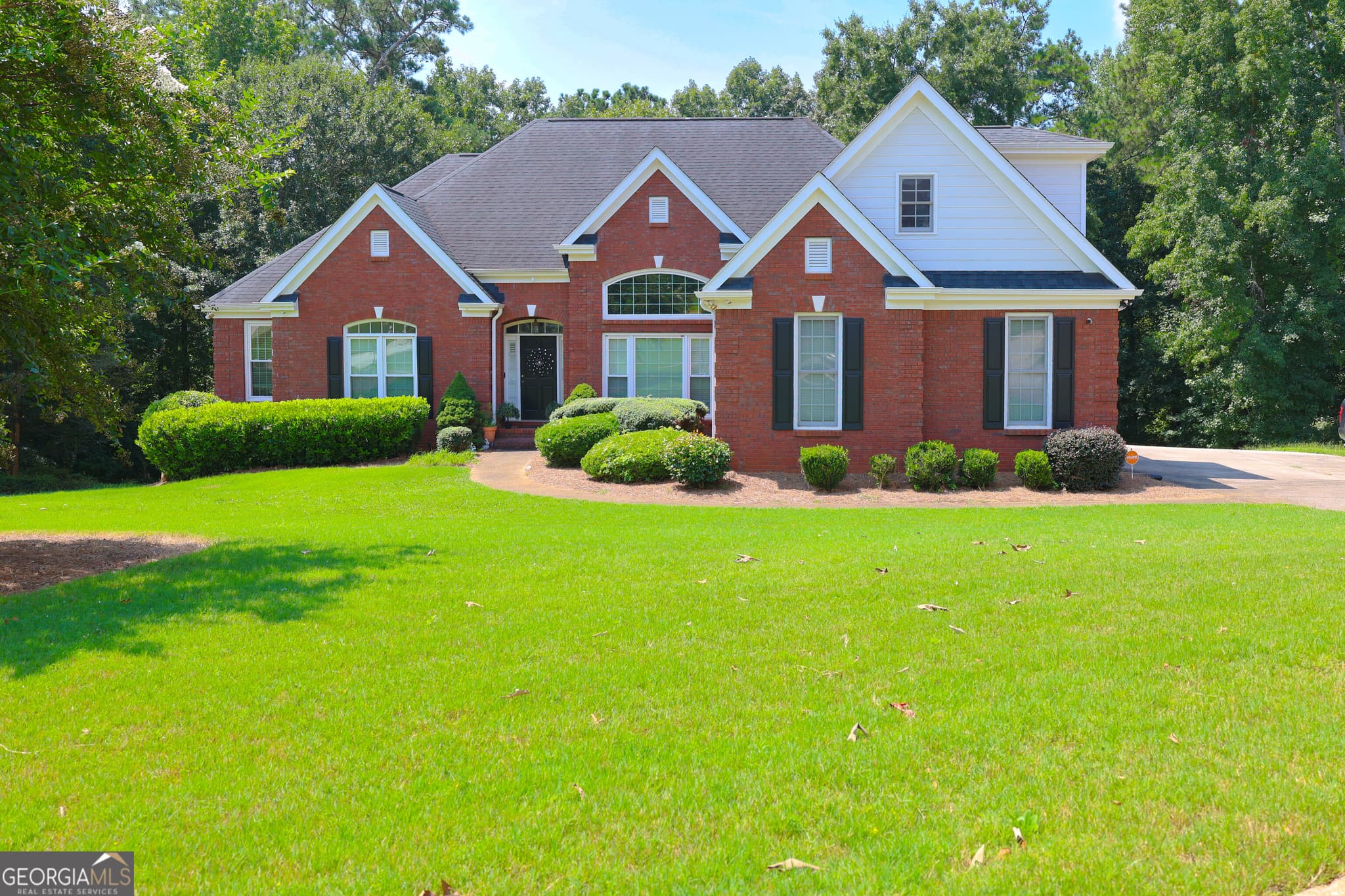 3 bedroom, 3 bathroom, 4,522 sq ft single family residence for sale at 2436 SE Staffordshire Way, Conyers, GA 30013 — photo 1 of 31