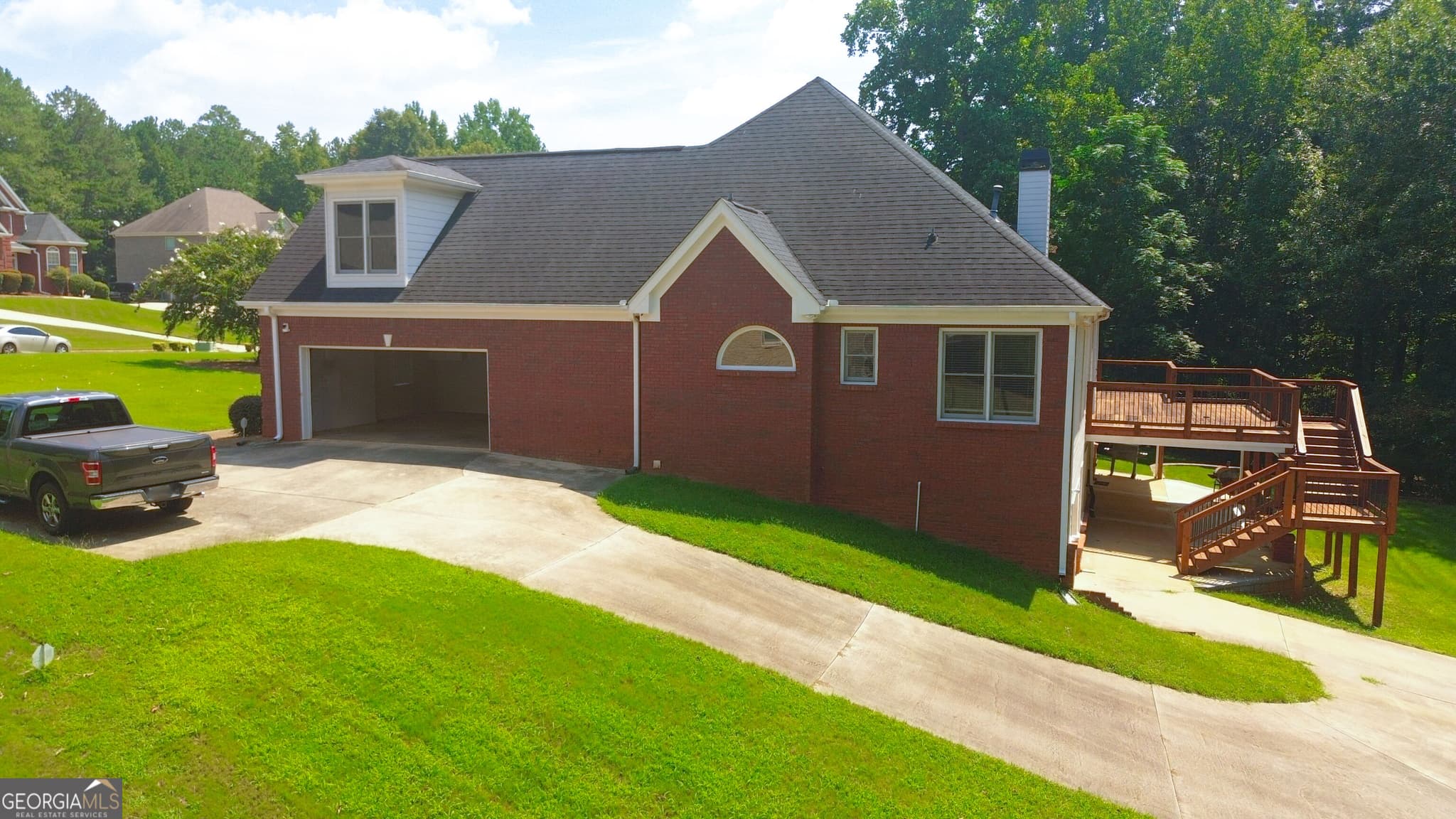 3 bedroom, 3 bathroom, 4,522 sq ft single family residence for sale at 2436 SE Staffordshire Way, Conyers, GA 30013 — photo 5