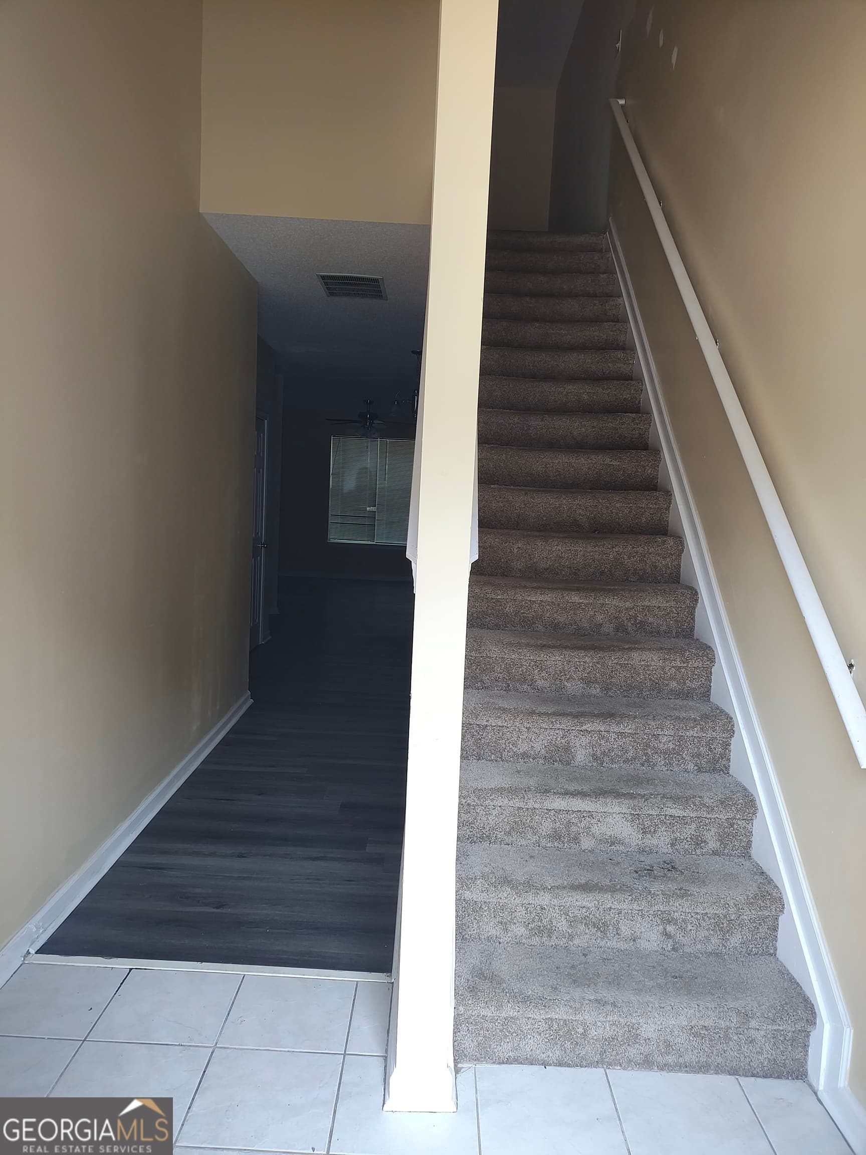 3 bedroom, 2.5 bathroom, 1,612 sq ft townhouse for rent at 7306 Bridlewood Court, Jonesboro, GA 30236 for $1,600 a month — photo 2