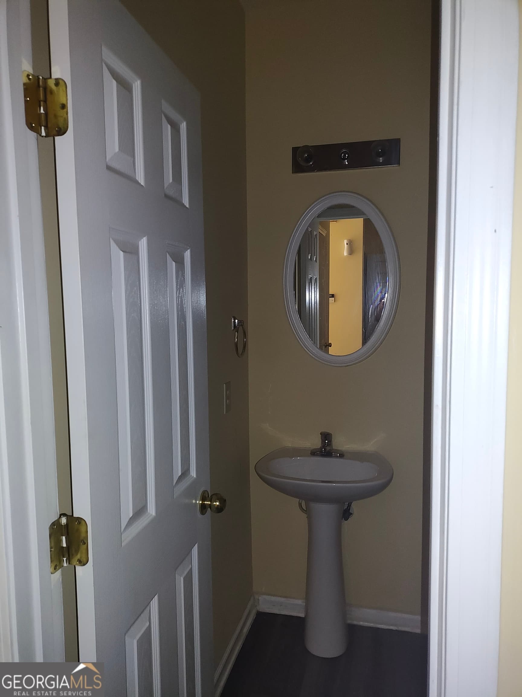 3 bedroom, 2.5 bathroom, 1,612 sq ft townhouse for rent at 7306 Bridlewood Court, Jonesboro, GA 30236 for $1,600 a month — photo 5