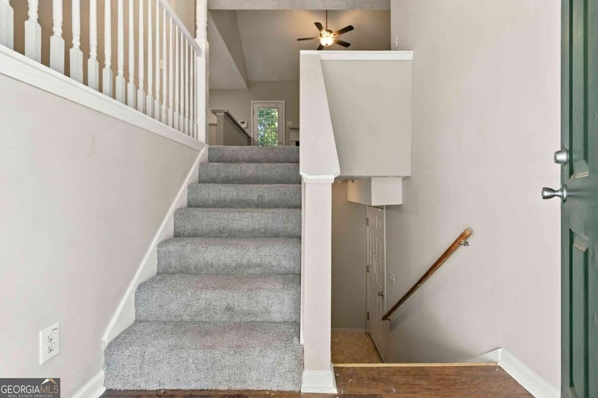 4 bedroom, 2 bathroom, 1,836 sq ft single family residence for sale at 400 Camilla Circle, Mableton, GA 30126 — photo 7