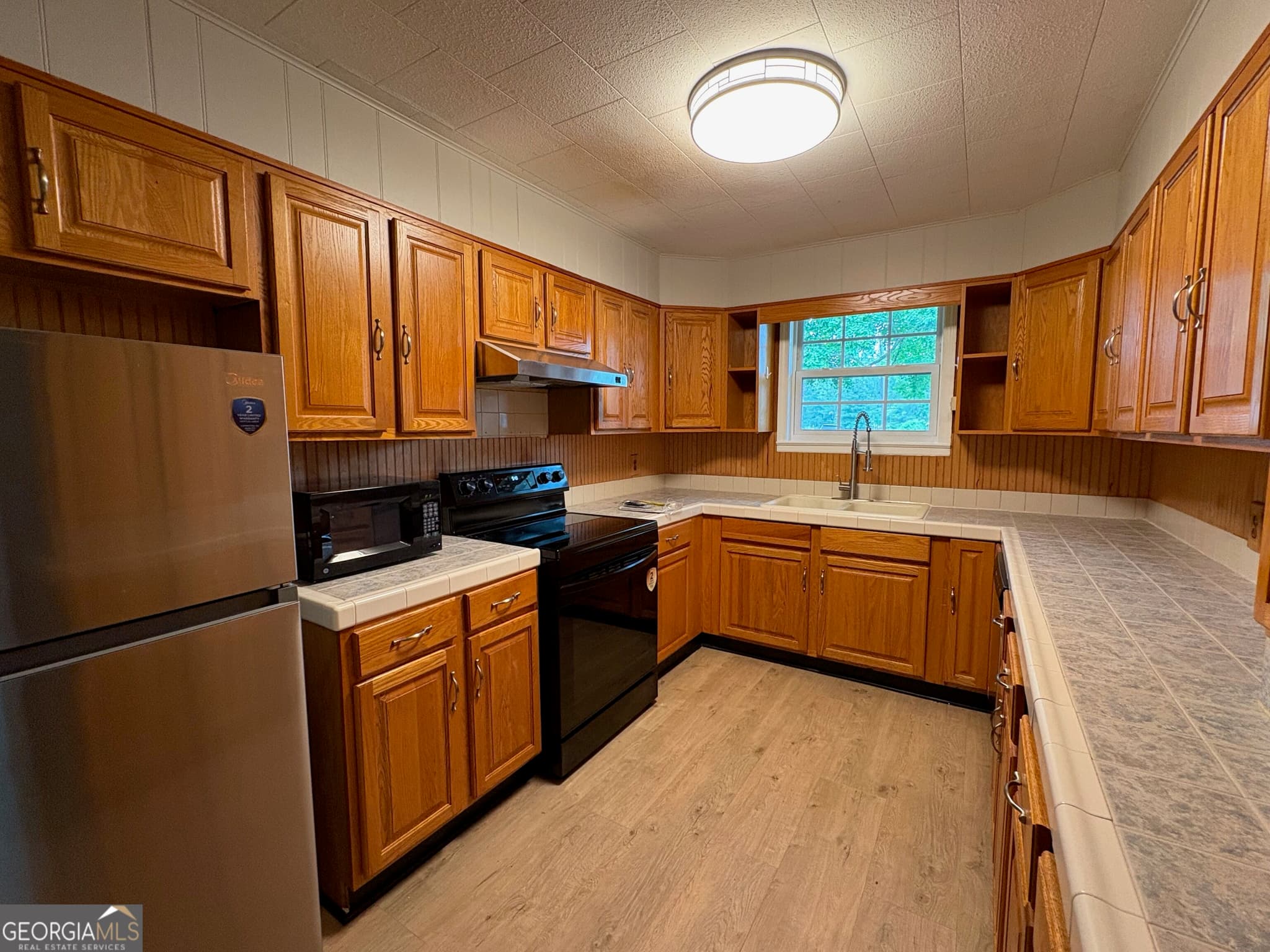4 bedroom, 2.5 bathroom, 2,289 sq ft single family residence for rent at 106 Cherry Street, Statesboro, GA 30461 for $2,000 a month — photo 3