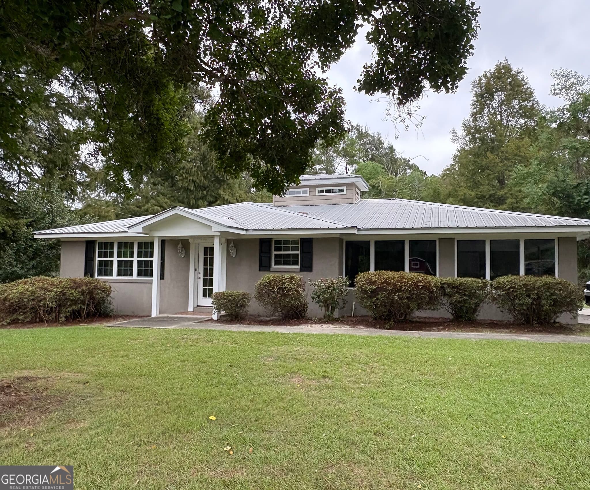 4 bedroom, 2.5 bathroom, 2,289 sq ft single family residence for rent at 106 Cherry Street, Statesboro, GA 30461 for $2,000 a month