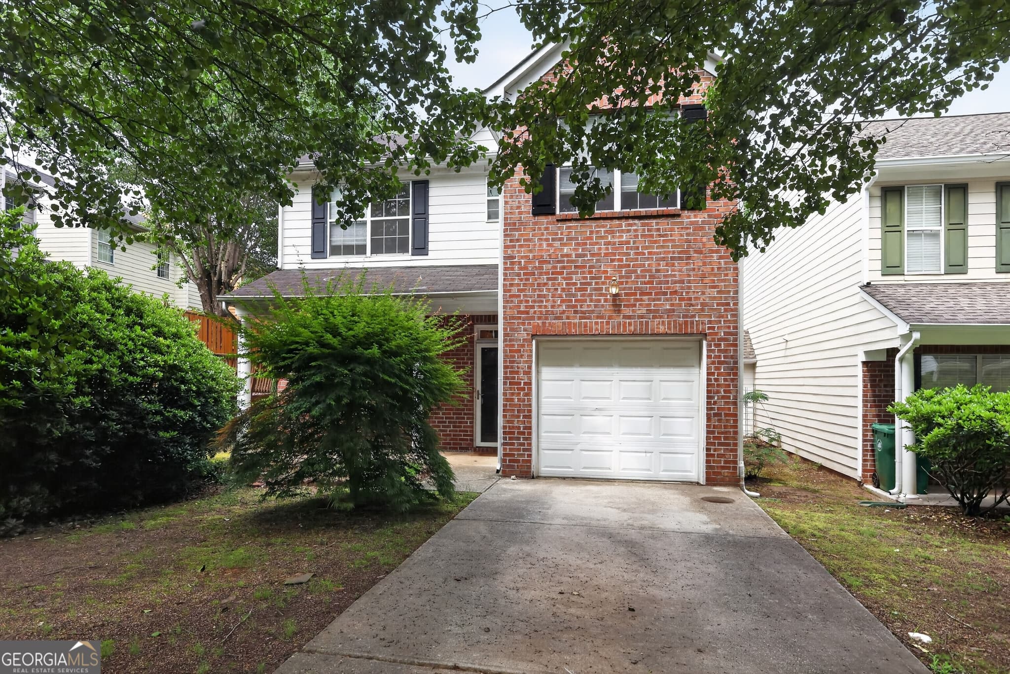 3 bedroom, 2.5 bathroom, 1,860 sq ft single family residence for sale at 2441 Charleston Pointe Court, Atlanta, GA 30316 — photo 3