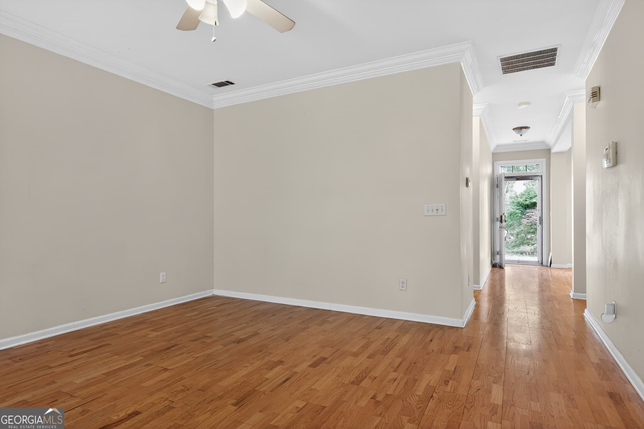3 bedroom, 2.5 bathroom, 1,860 sq ft single family residence for sale at 2441 Charleston Pointe Court, Atlanta, GA 30316 — photo 8