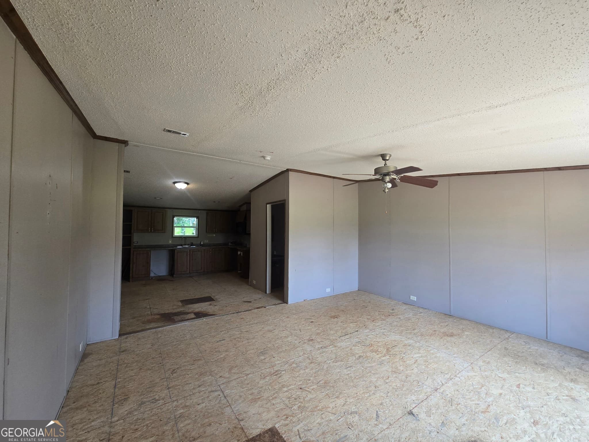 3 bedroom, 2 bathroom, 1,440 sq ft manufactured home,single family residence for sale at 542 Nails Creek Crossing, Royston, GA 30662 — photo 4