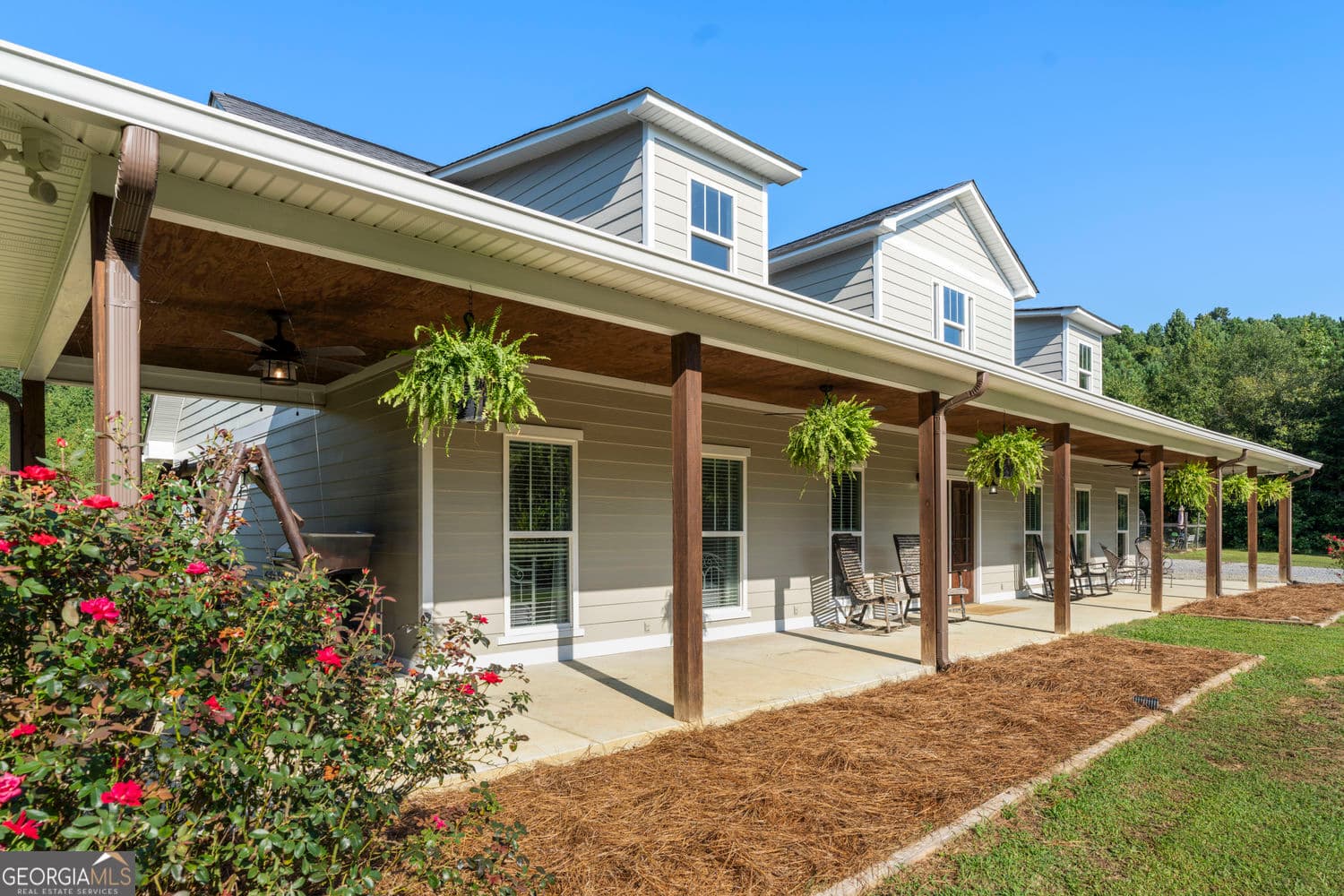 6 bedroom, 3.5 bathroom, 3,196 sq ft single family residence for sale at 355 Orchard Road, Summerville, GA 30747 — photo 4