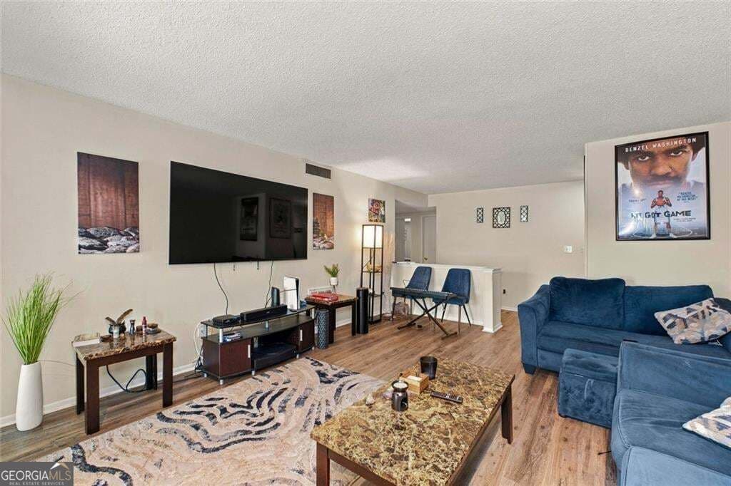 2 bedroom, 2 bathroom, 1,404 sq ft condominium for sale at 27 Doranne Court 27, Smyrna, GA 30080 — photo 10