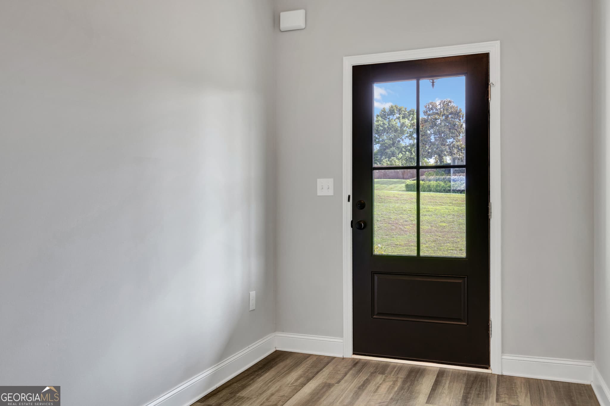 4 bedroom, 2.5 bathroom, 2,274 sq ft single family residence for sale at 112 Hunters Chase Court, Eatonton, GA 31024 — photo 5