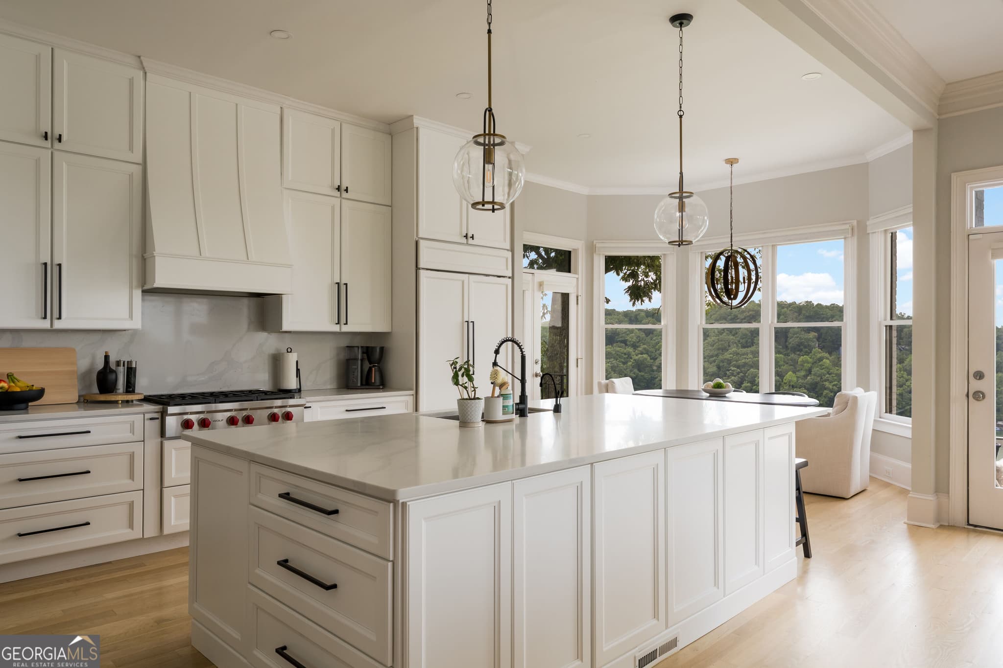 4 bedroom, 4.5 bathroom, 5,757 sq ft single family residence for sale at 3626 Wye Cliff Way, Gainesville, GA 30506 — photo 4