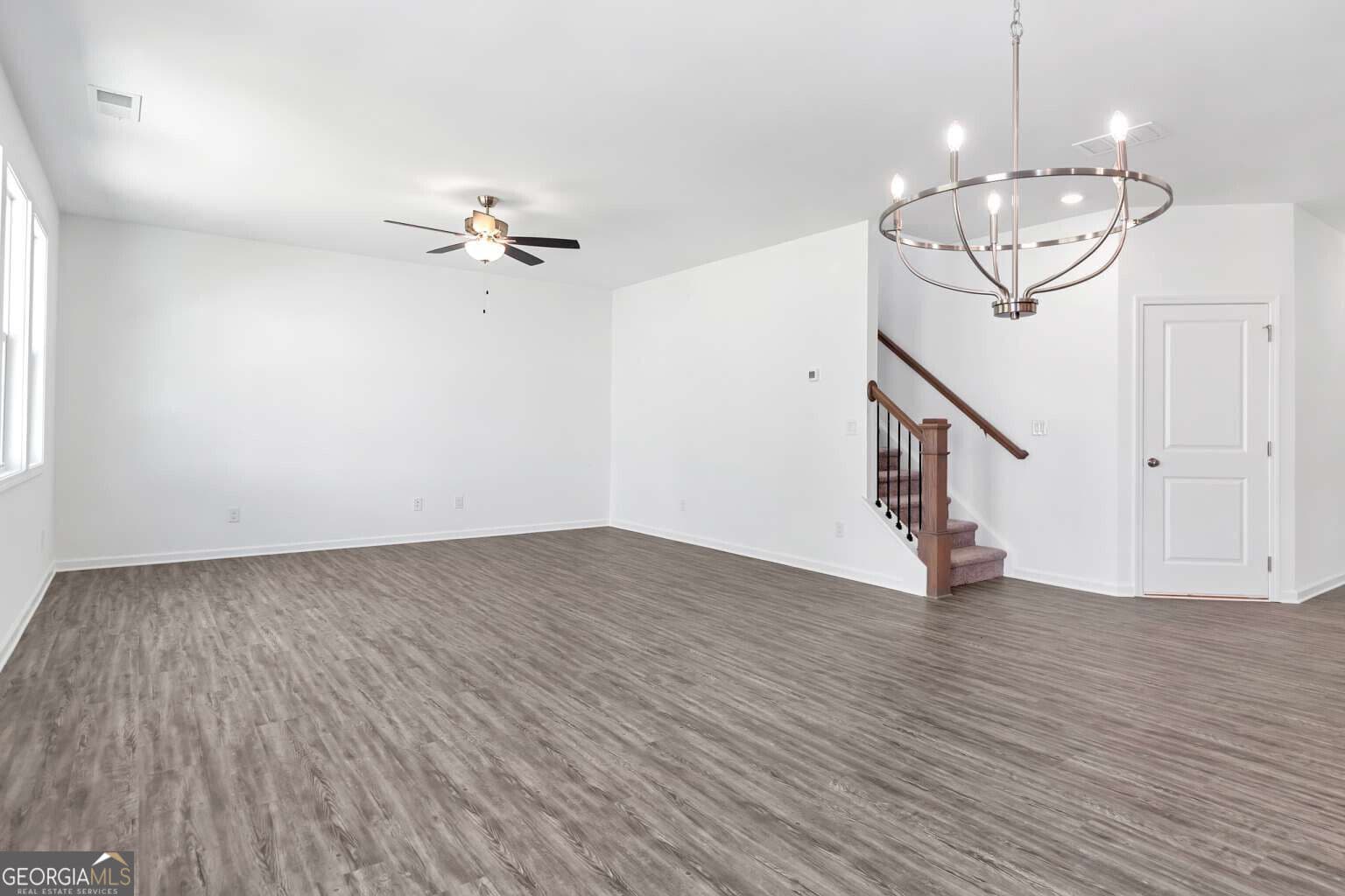 5 bedroom, 3 bathroom, 2,129 sq ft single family residence for sale at 1015 Avalon Terrace, Fairburn, GA 30213 — photo 2
