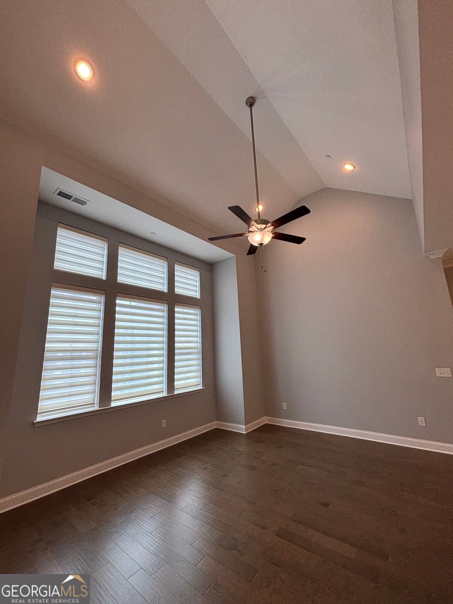 3 bedroom, 3 bathroom, 1,793 sq ft single family residence for rent at 1058 Kirkland Circle, Smyrna, GA 30080 for $3,800 a month — photo 9