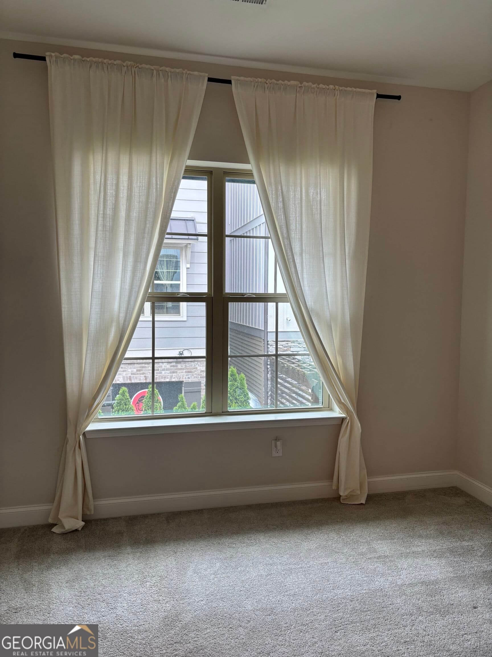3 bedroom, 3 bathroom, 1,793 sq ft single family residence for rent at 1058 Kirkland Circle, Smyrna, GA 30080 for $3,800 a month — photo 10