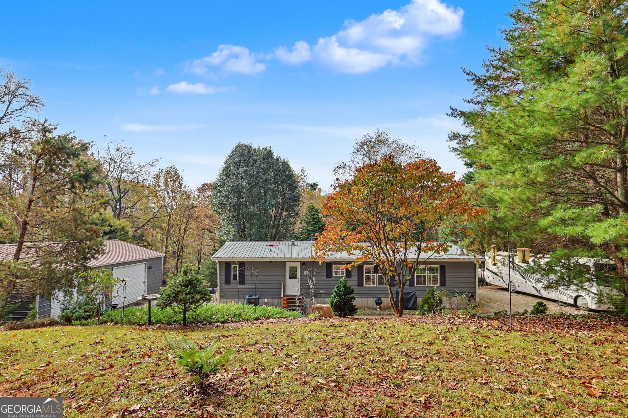 3 bedroom, 2 bathroom, 1,593 sq ft manufactured home,single family residence for sale at 124 Spring Valley Lane, Otto, NC 28763 — photo 5