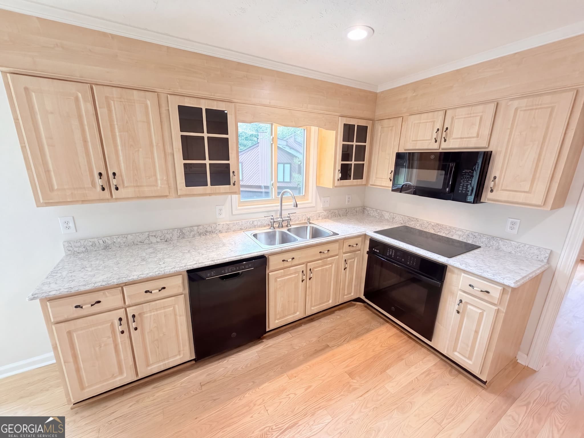4 bedroom, 3 bathroom, 2,769 sq ft single family residence for sale at 3962 Spalding Hollow, Peachtree Corners, GA 30092 — photo 10