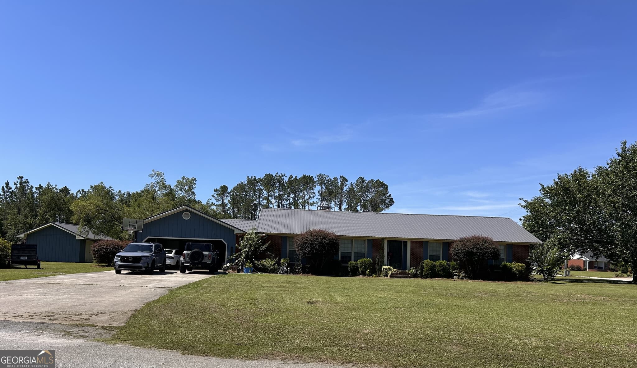 4 bedroom, 2.5 bathroom, 2,250 sq ft single family residence for sale at 182 Myra Street, Alma, GA 31510 — photo 6