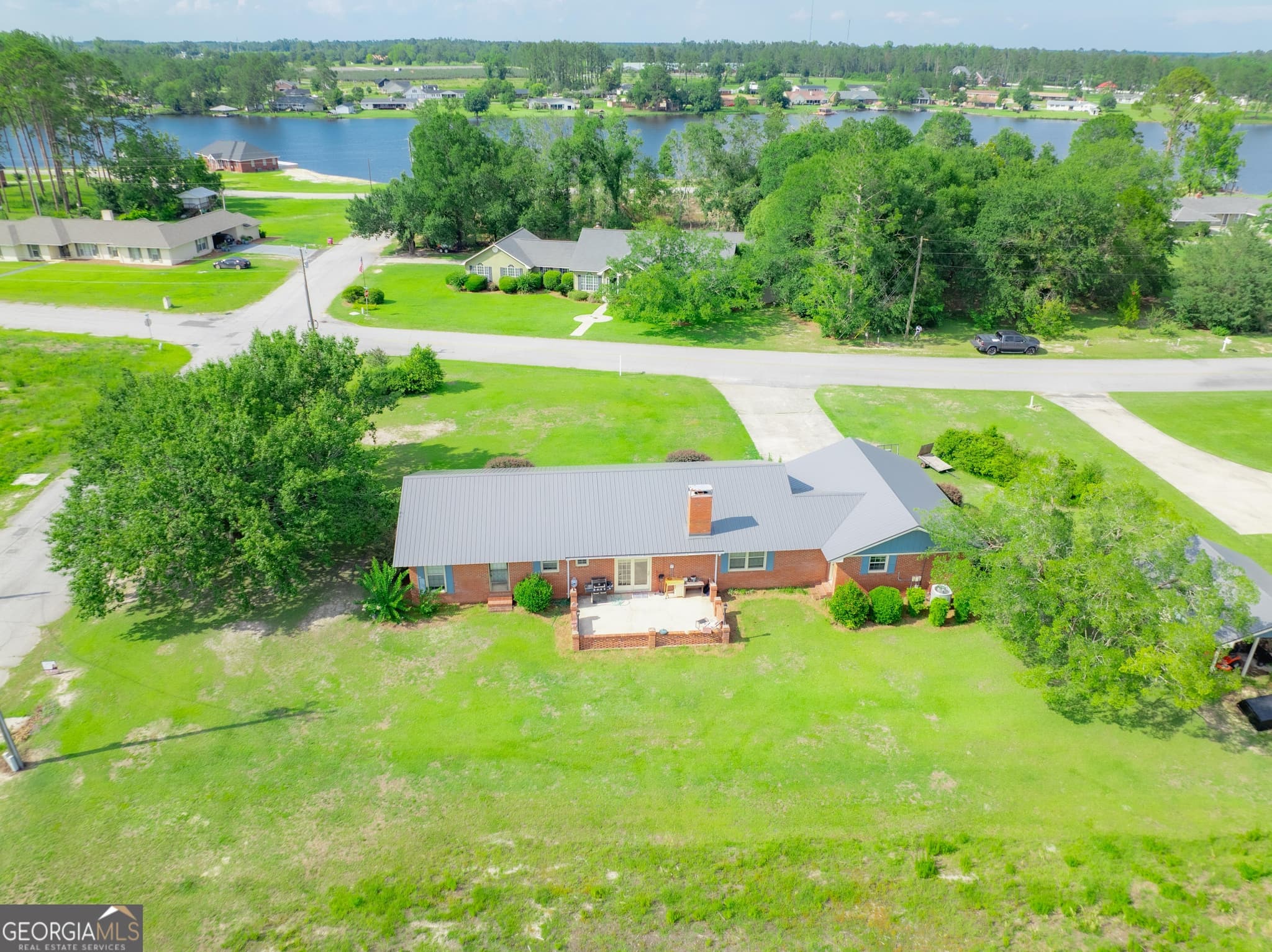 4 bedroom, 2.5 bathroom, 2,250 sq ft single family residence for sale at 182 Myra Street, Alma, GA 31510