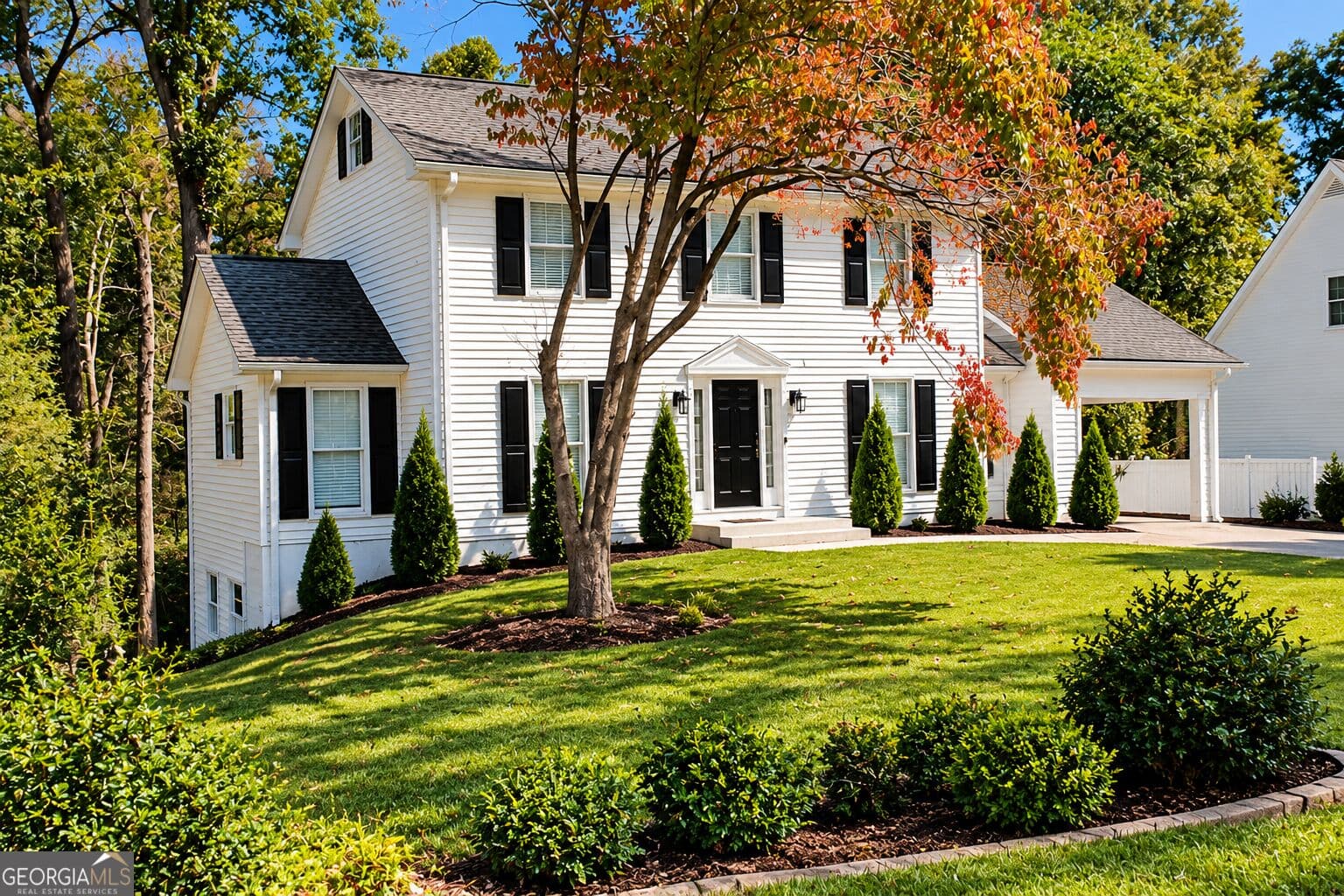 4 bedroom, 2.5 bathroom, 2,923 sq ft single family residence for sale at 3466 Mill Creek Road, Gainesville, GA 30506 — photo 3