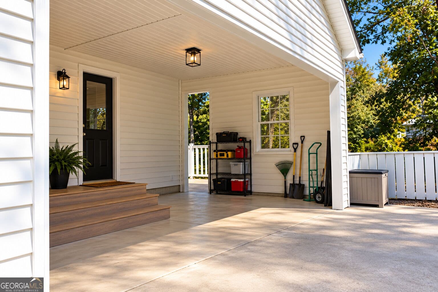 4 bedroom, 2.5 bathroom, 2,923 sq ft single family residence for sale at 3466 Mill Creek Road, Gainesville, GA 30506 — photo 4