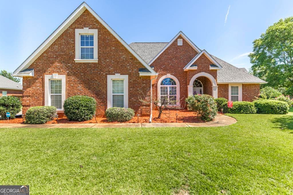 4 bedroom, 3.5 bathroom, 2,231 sq ft single family residence sold at 608 Twelve Oaks Drive, Warner Robins, GA 31088