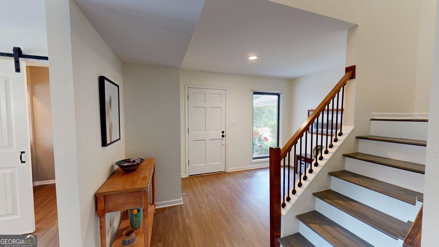 3 bedroom, 2.5 bathroom, 2,131 sq ft condominium for sale at 6176 Brookwood Road, Peachtree Corners, GA 30092 — photo 2