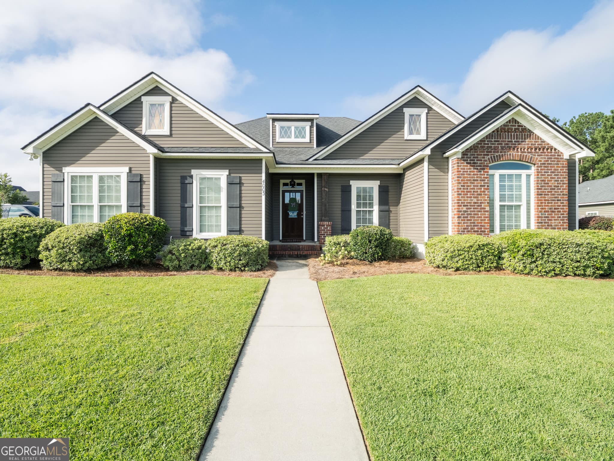 4 bedroom, 3.5 bathroom, 1,996 sq ft single family residence for sale at 4003 Gramercy Drive, Valdosta, GA 31605